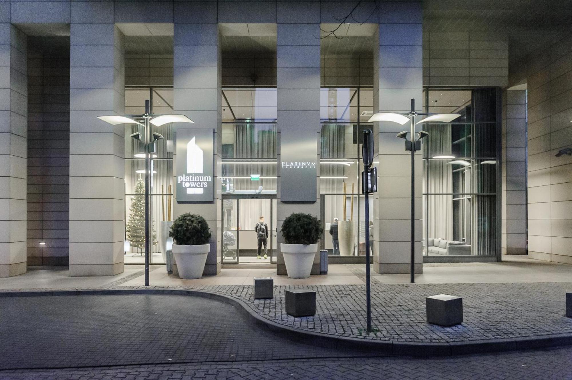 Luxury Apartments In Platinum Tower Warschau Buitenkant foto