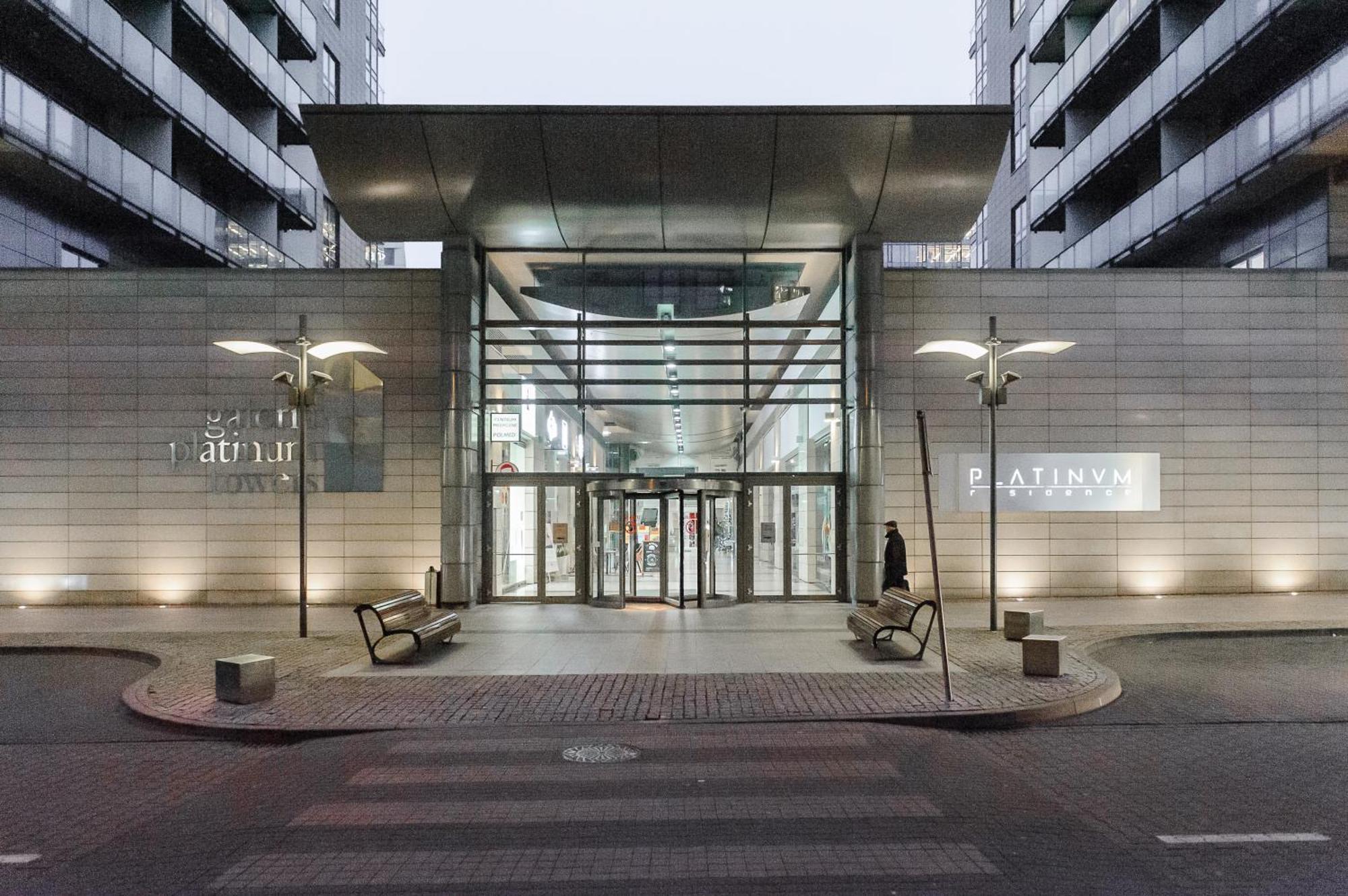 Luxury Apartments In Platinum Tower Warschau Buitenkant foto